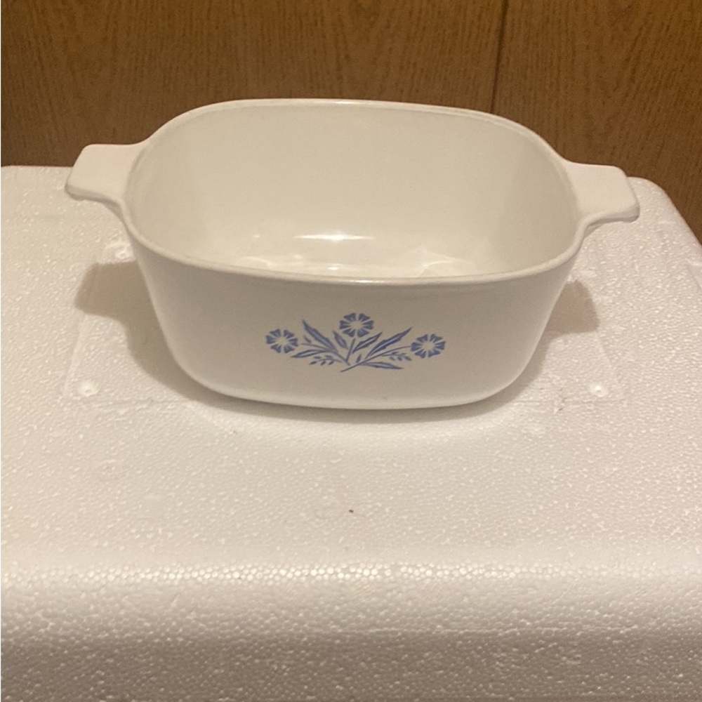 Corning Ware Blue Cornflower Casserole Dish